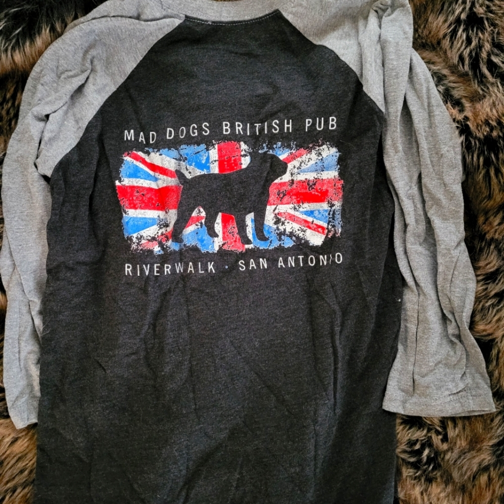 Gray and Black Three Quarter Sleeve Shirt